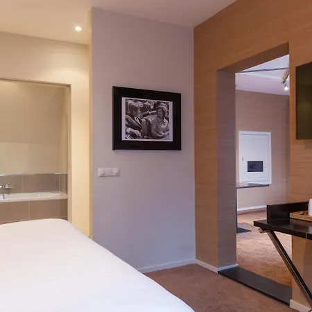 The Delphi - Townhouse ホテル 4*