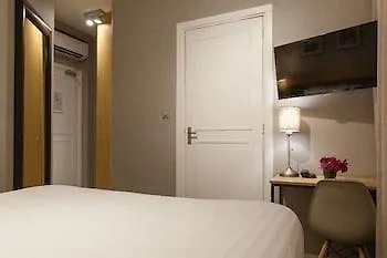 מלון The Delphi - Townhouse 4*