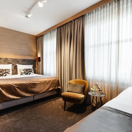 The Delphi - Townhouse 4*