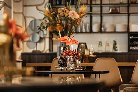 The Delphi - Townhouse Hotel