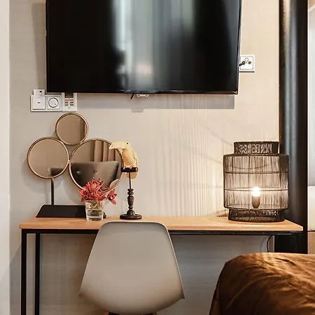 The Delphi - Townhouse Hotel