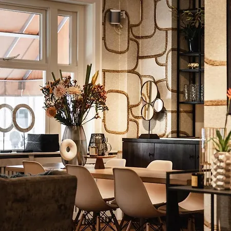 The Delphi - Townhouse 4* Амстердам