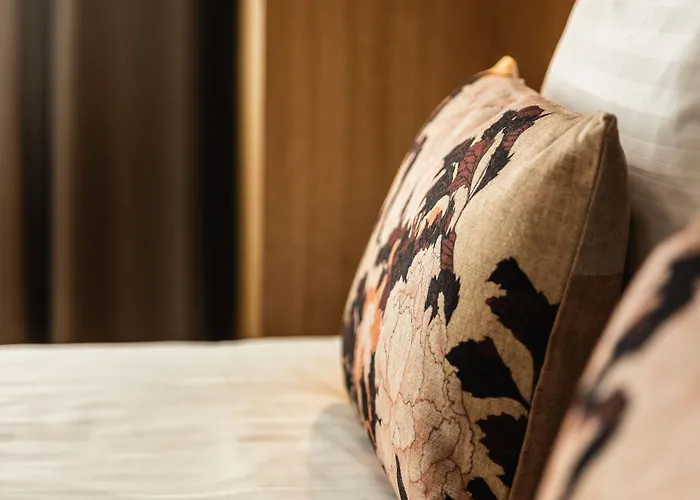 The Delphi - Townhouse Hotel