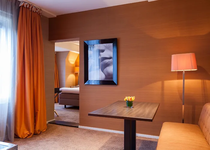 The Delphi - Townhouse 4*