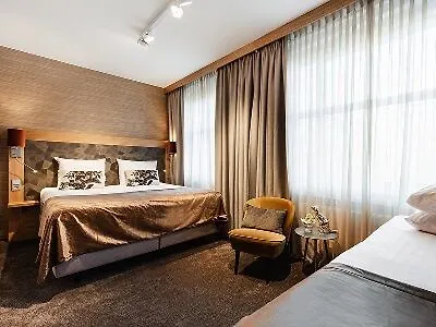 The Delphi - Townhouse 4*