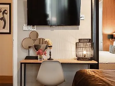 The Delphi - Townhouse Hotel 4*